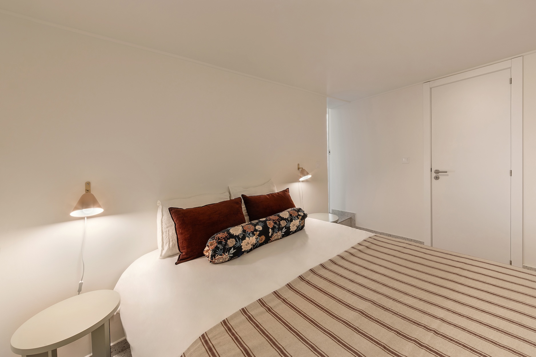 Cesário Verde 31: From Old Shop to Stylish Short-Term Rental in Lisbon