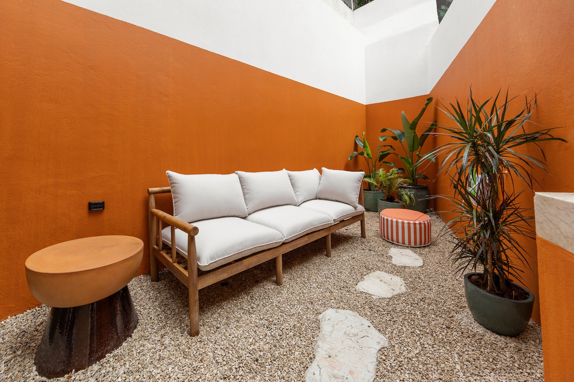 Cesário Verde 31: From Old Shop to Stylish Short-Term Rental in Lisbon
