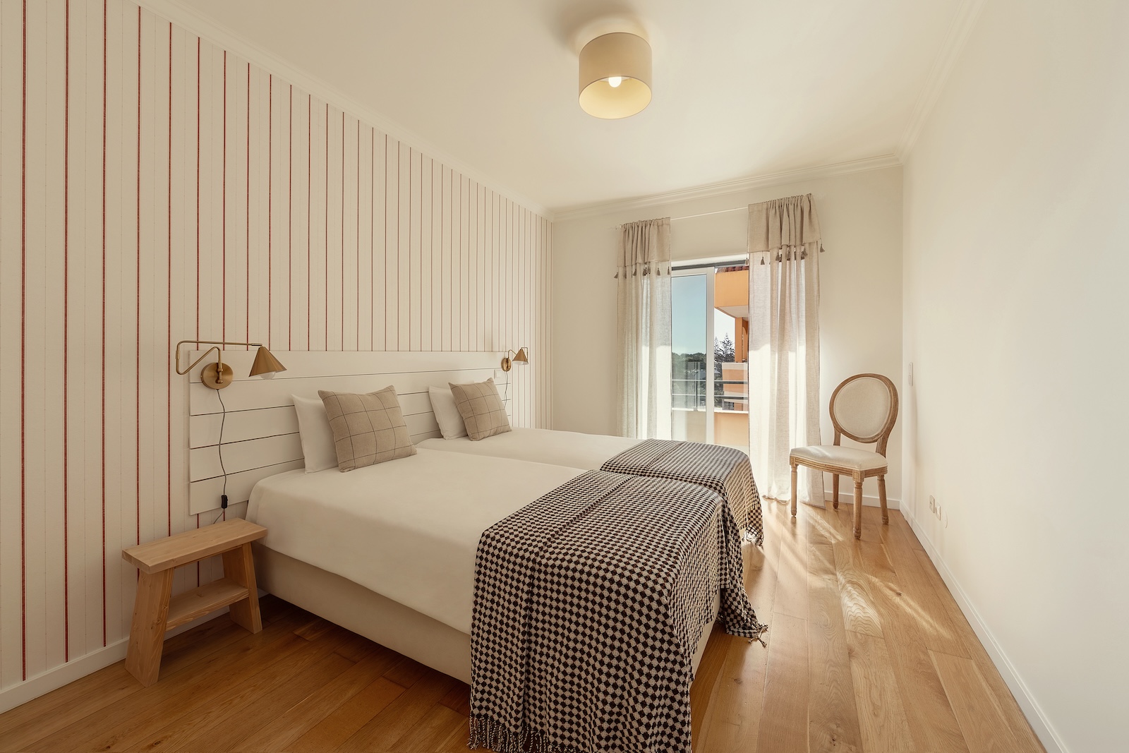 quarto-alojamento-local-home-staging-riviera-carcavelos